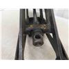 Image 3 : scissor jack and bottle jack 