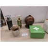 Image 1 : 2 Musical Liquor Decanters, Globe Ice Bucket, CN 