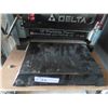 Image 3 : Delta 12'' Thickness Planer on Stand 