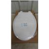 Image 1 : Toilet seat cover white - New or Store Return  