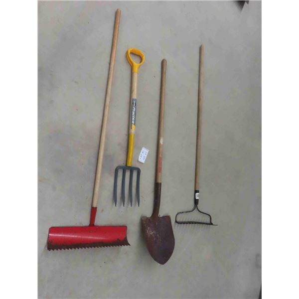 4 Hand Yard Tools: Spade, Potato Fork, 2 Rakes 
