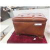 Image 1 : Leather Ottoman 