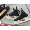 Image 2 : Tour Power Play XL 45 Size 10 Skates, Hockey Pants, 2 Moscow 