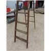 Image 2 : Wood 6ft Step Ladder 
