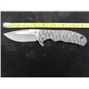 Image 2 : 2 Kizer Knives: K1401B Titanium frame lock.