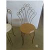 Image 3 : 2 Vanity Chairs 