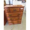 Image 2 : 2 Dressers (Pine Look) 39'' x 16'' x 28'' & 30'' x 44'' x 16'' 