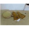 Image 1 : Deer Hide 1st Nations Drum, Pair of Gauntlets, Drum 