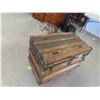 Image 3 : Antique Cedar Lined Trunk 25'' x 34'' x 20'' 