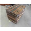 Image 4 : Antique Cedar Lined Trunk 25'' x 34'' x 20'' 