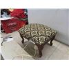 Image 2 : Ottoman 10'' x 16'' x 12'' 