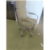 Image 2 : Rolling Swivel Office Chair 