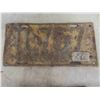 Image 2 : 3 Manitoba License Plates 1948/49 