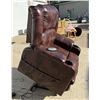 Image 1 : LIFT CHAIR! WORKS! WITH MASSAGE AND HEAT!