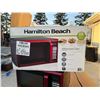 Image 6 : HAMILTON BEACH MICROWAVE - APPEARS NEW