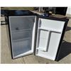 Image 6 : DORM FRIDGE - WORKS!