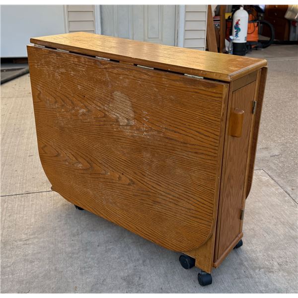 DROP LEAF TABLE WITH STORAGE SPACE