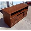 Image 3 : TV STAND OR DISPLAY CABINET