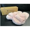 Image 3 : 1 Pair of Pink Women's Fluffy Faux-Fur Two-Band Fuzzy Slippers - Size L (9-10) - New in Box
