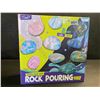 Image 2 : 1 Laoese 2-in-1 Rock Painting Art Kit - Glow In The Dark Rock Painting/Arts & Crafts Kit - New