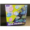 Image 2 : 1 Laoese 2-in-1 Rock Painting Art Kit - Glow In The Dark Rock Painting/Arts & Crafts Kit - New