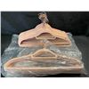 Image 1 : 30PC Velvet Light-Pink Coat Hangers for Clothing - New