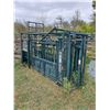 Image 4 : Hi-Hog Cattle Squeezer (8' x 4') w/Palpation Cage (3' x 4')