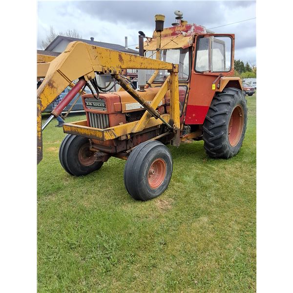 BM Volvo 800 Diesel Tractor  w/ FEL