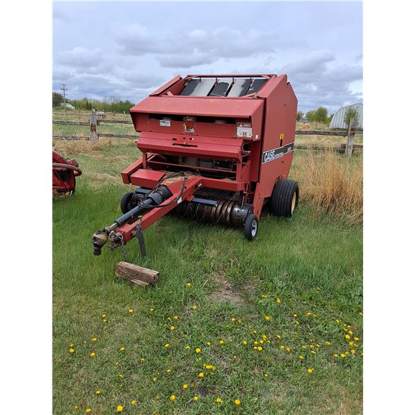 Case International 3650 Round Baler