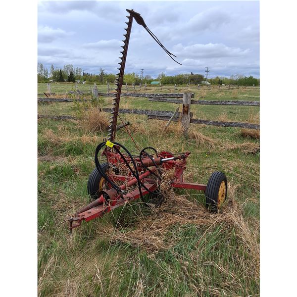 Massey-Ferguson 7' PTO Sickle Mower