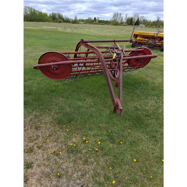 Massey-Ferguson Model 36 10' Side Delivery Rake
