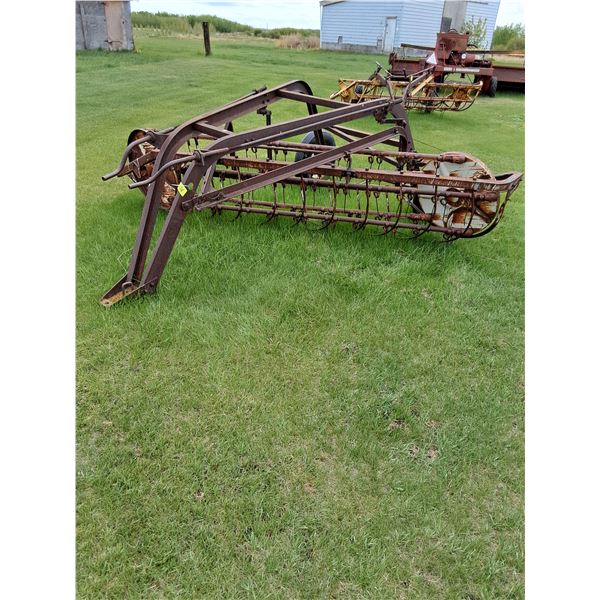 International 10' Side Delivery Rake
