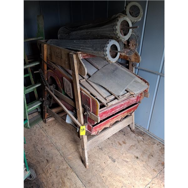 Antique  Viking Duplex Grain Cleaner