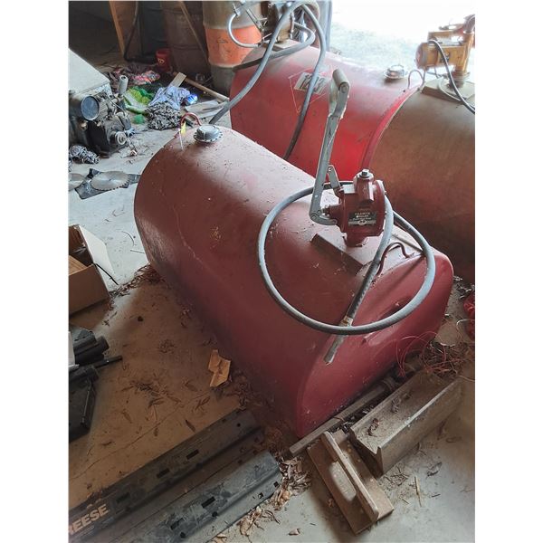 100 Gal Slip Tank with Fill-Rite Hand Pump