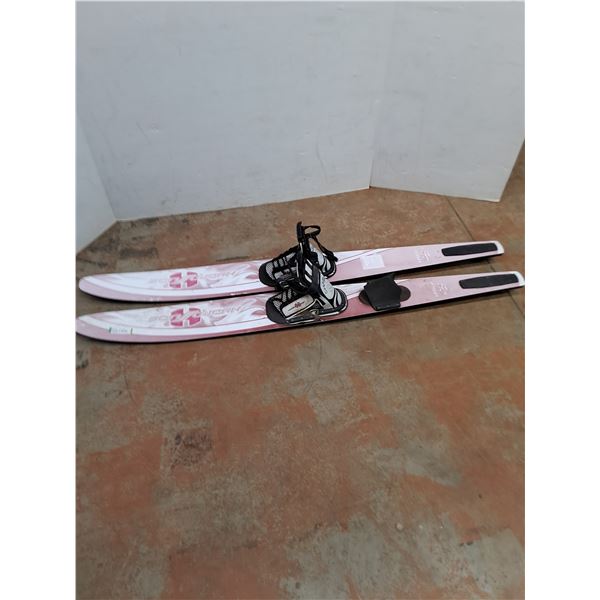 ** Pair of HydraSlide Water Skis 67" Length - Pickup Only