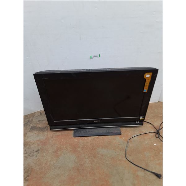 * 32" Sony Bravia LCD TV - No Power - Pickup Only