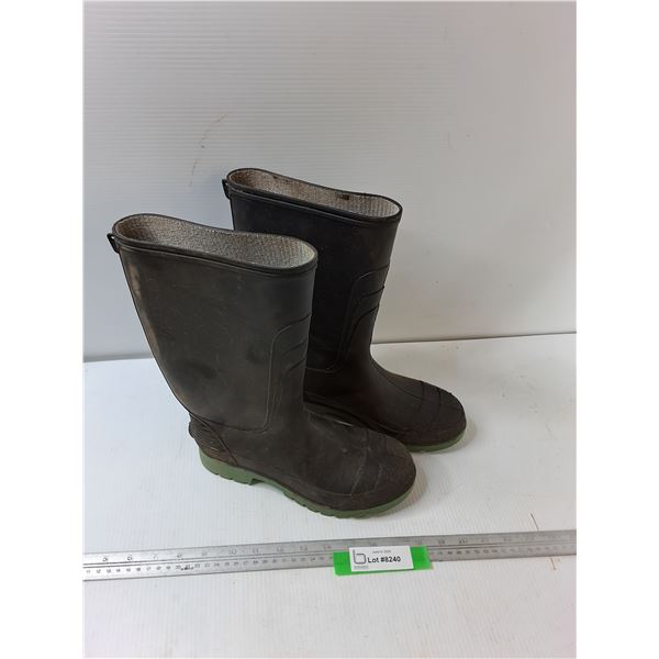 Rubber Boots Size 7