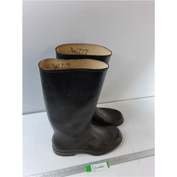Rubber Boots Size 11