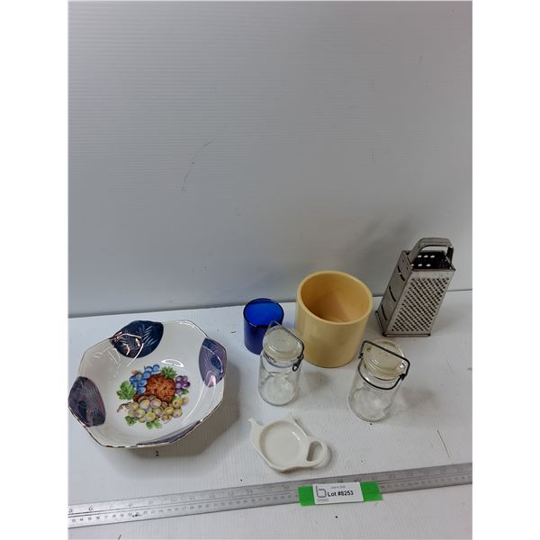 Bowl, (2) Jars, Grater, Misc