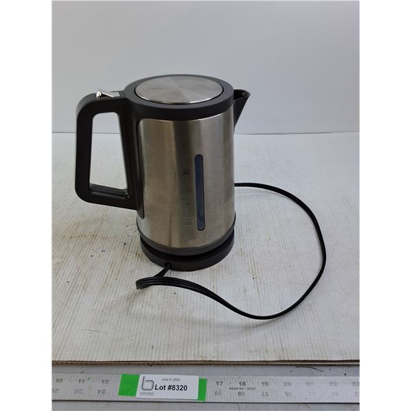 Krups Electric Kettle (tested / Turns on)