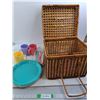 Image 1 : Picnic Basket Set With Dishes