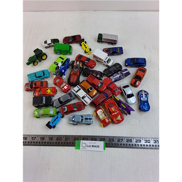 (35+) Dinky Cars