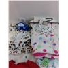 Image 6 : (4) Baby/Toddler Outfits & (2) Infant Blankets - All Unused