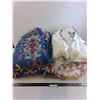 Image 1 : (2) Bed Spreads 6' x 5', 6' x 4'