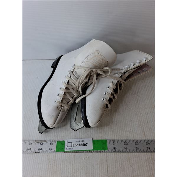 Kids' Figure Skates 9" Long, Approx. Size 4.5