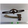 Image 1 : Hatchet and Animal Trap