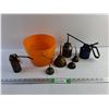 Image 1 : Oil Cans and Plastic Bucket