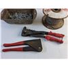 Image 2 : Rivet Gun, Rivets, Metal Tray and Chain Reel