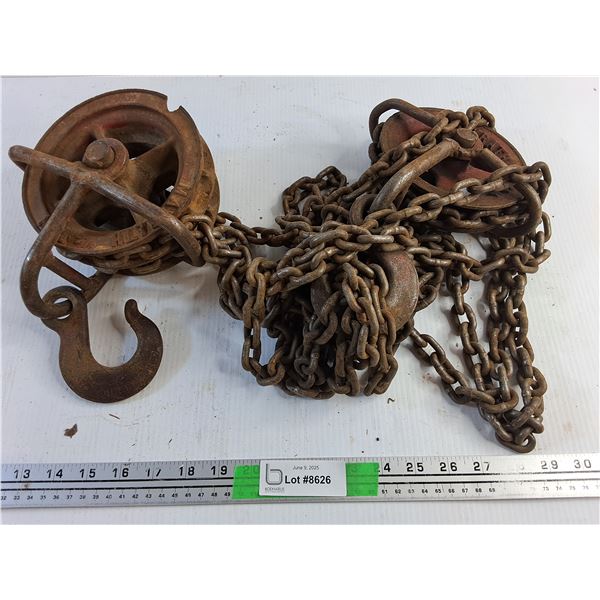 Chain with Hooks and Pulleys- Pick Up