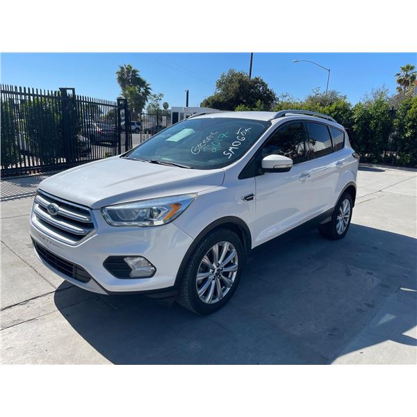 FORD ESCAPE 2017 O/S-WAIT/TITLE- SMOG